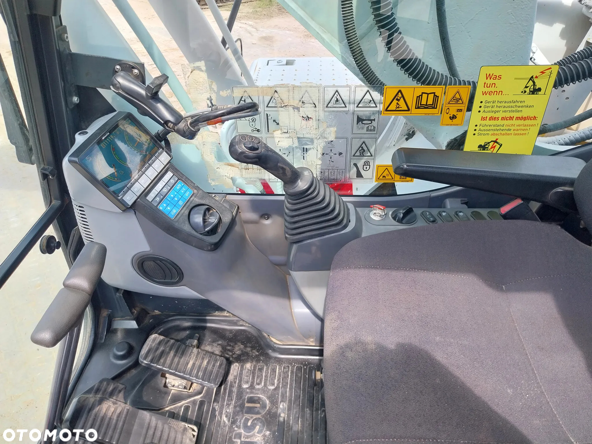 Komatsu PC 210 LC - 6