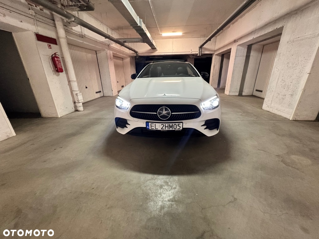 Mercedes-Benz Klasa E 200 Coupe 4-Matic 9G-TRONIC - 26