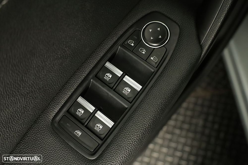 Renault Captur 1.0 TCe Techno Bi-Fuel - 22