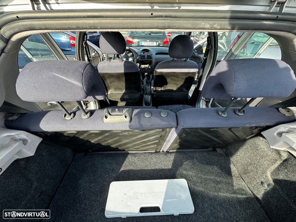 Peugeot 206 1.1 XT - 8