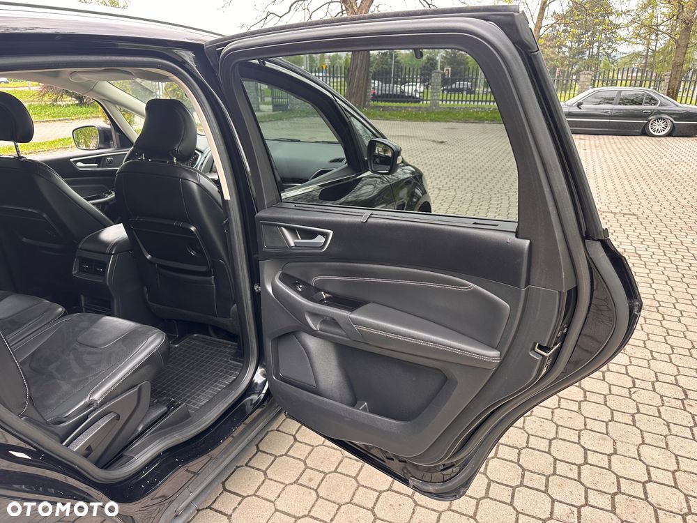 Ford S-Max 2.0 EcoBlue 4WD Titanium - 24