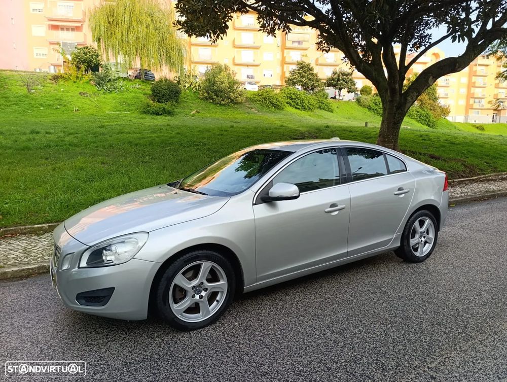 Volvo S60 2.0 D4 Momentum Start/Stop - 2