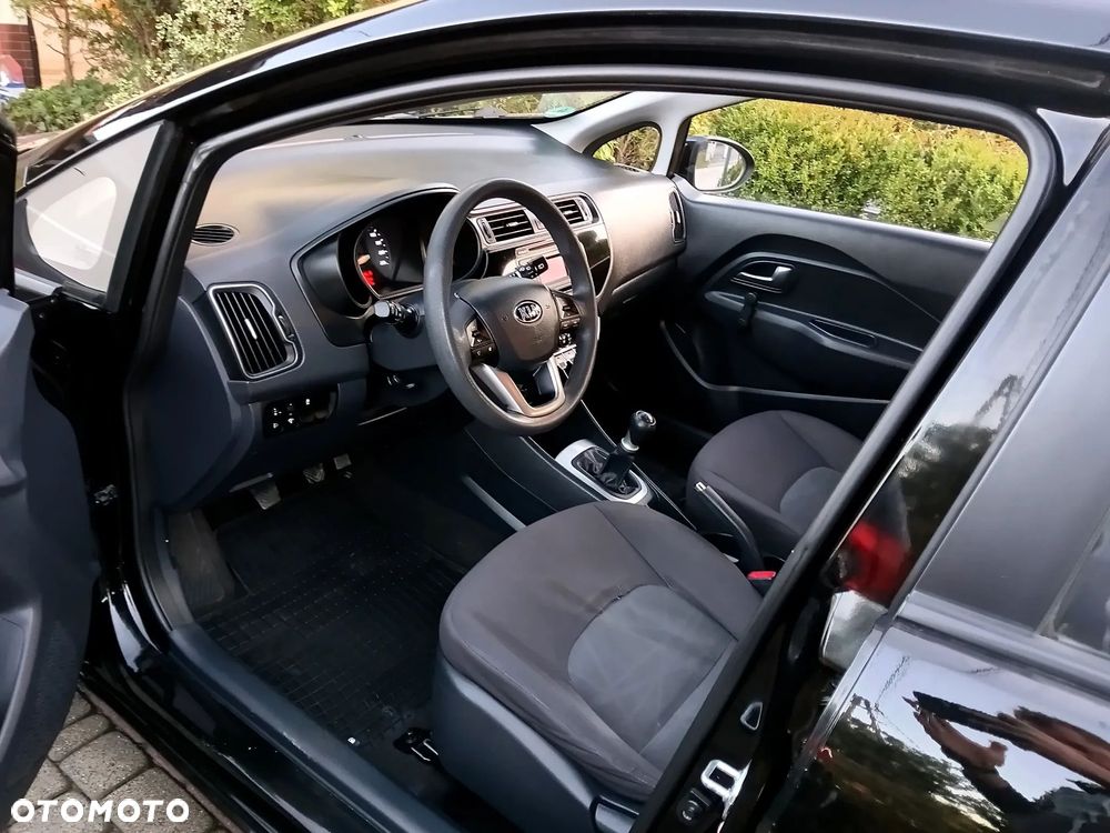 Kia Rio 1.2 Edition 7 - 13