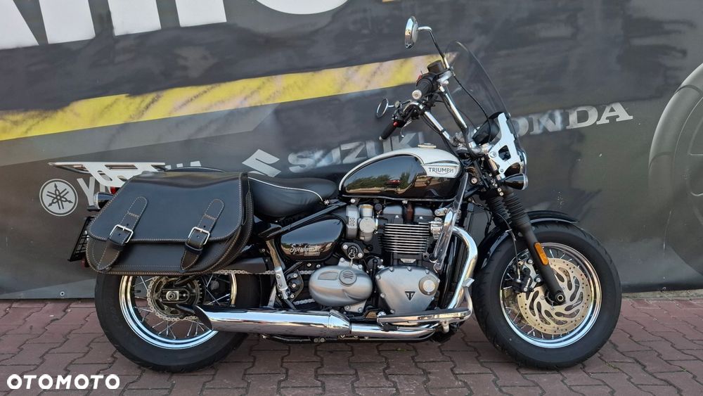 Triumph Bonneville - 1