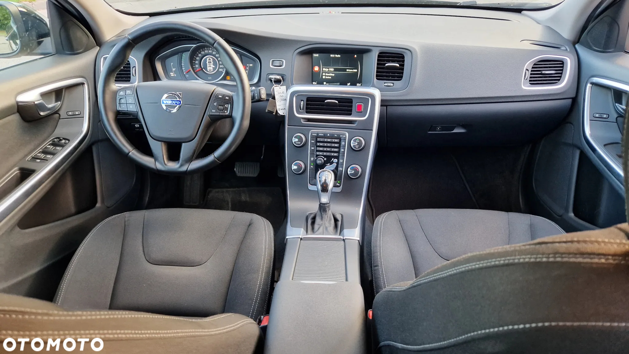 Volvo V60 D3 Geartronic Kinetic - 13