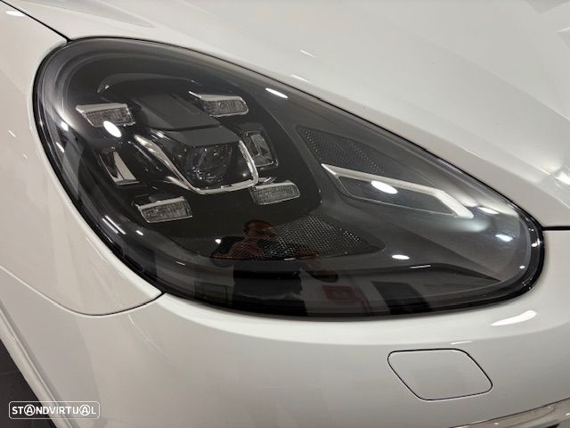 Porsche Cayenne S E-Hybrid Platinum Edition - 46