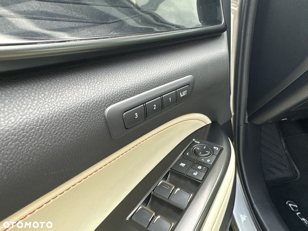 Lexus NX 350h Prestige AWD - 21