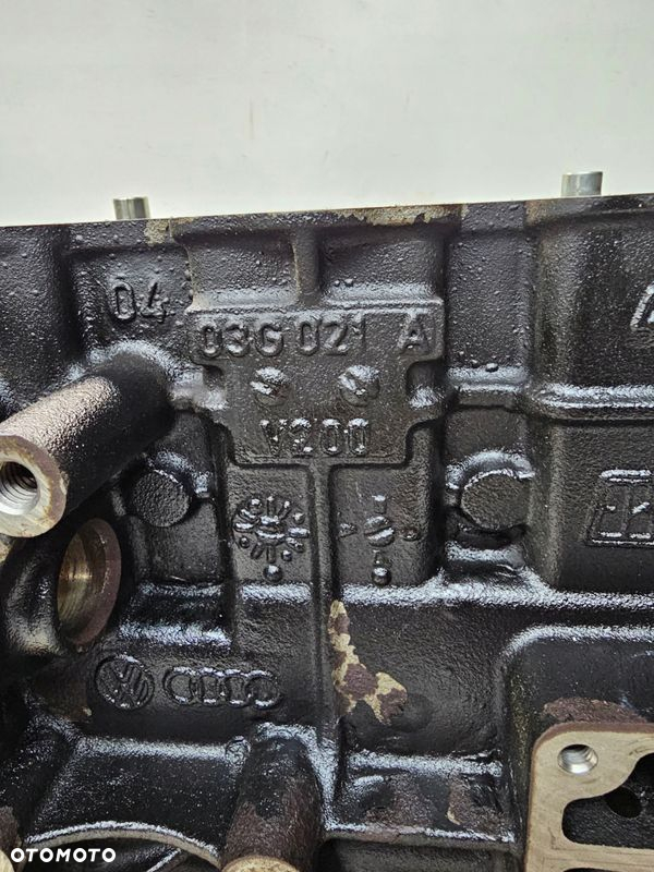 BLOK SILNIKA AUDI A4 B7 A6 C6 2.0 TDI BLB 03G021A - 2