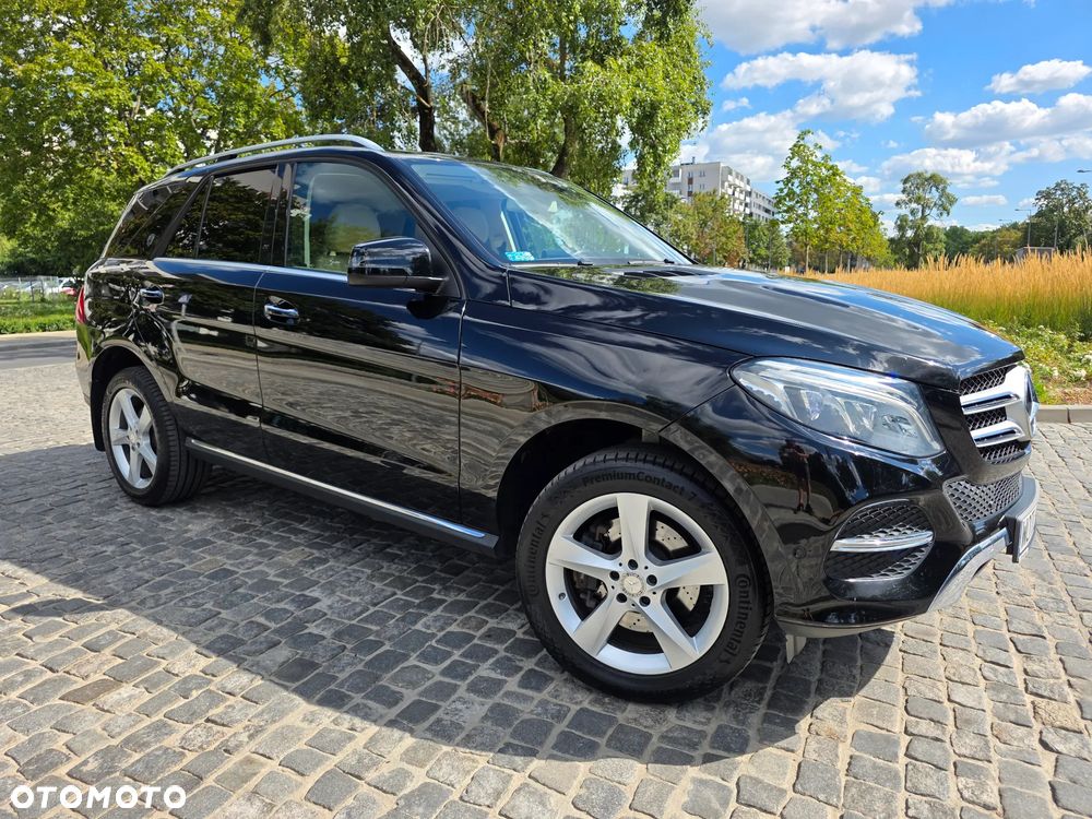 Mercedes-Benz GLE - 1