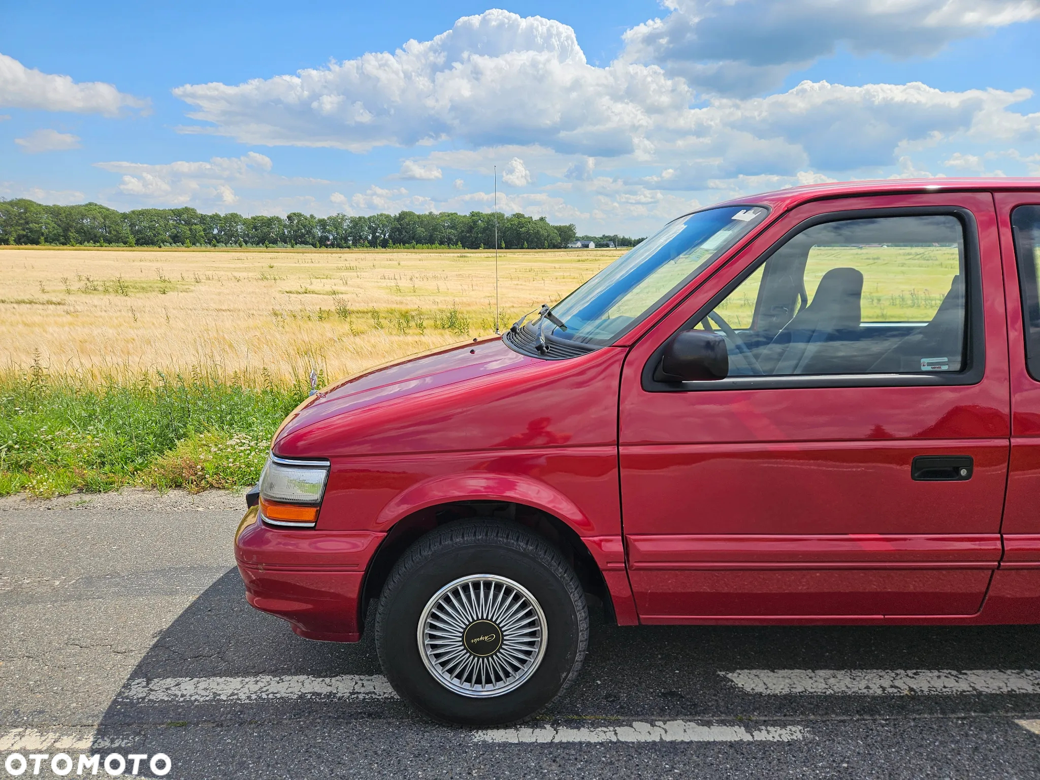 Plymouth Voyager - 4