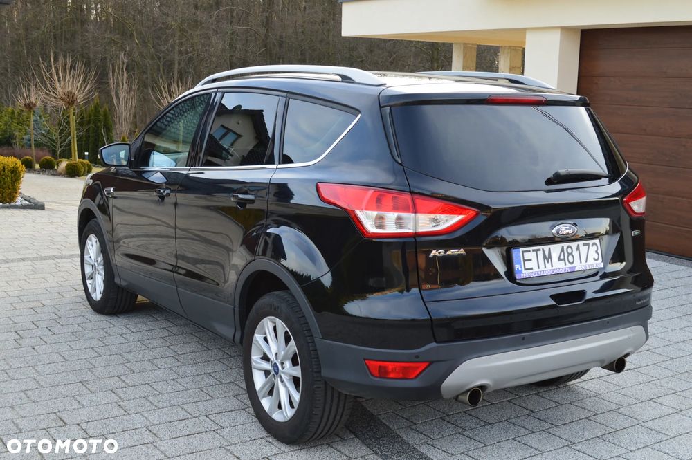 Ford Kuga 1.5 EcoBoost 2x4 Titanium - 4