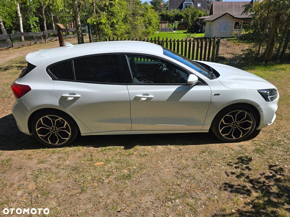 Ford Focus 1.5 EcoBoost ST-Line - 10