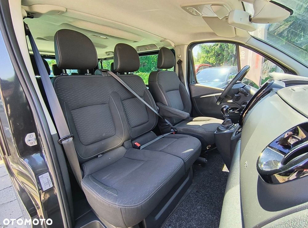 Opel Vivaro - 11