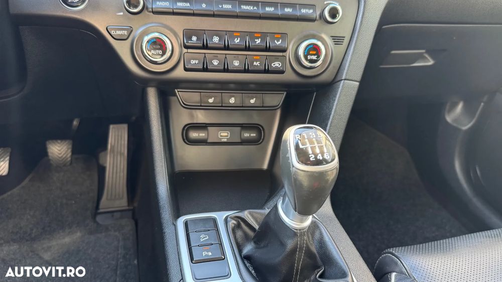 Kia Sportage 1.6 GDI 6MT 4x2 Style - 21