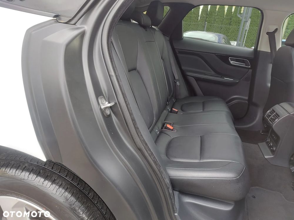 Jaguar F-Pace 3.0 V6 AWD Prestige - 17