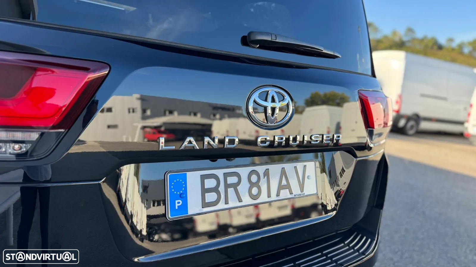 Toyota Land Cruiser 2.8 D-4D Auto First Edition - 29