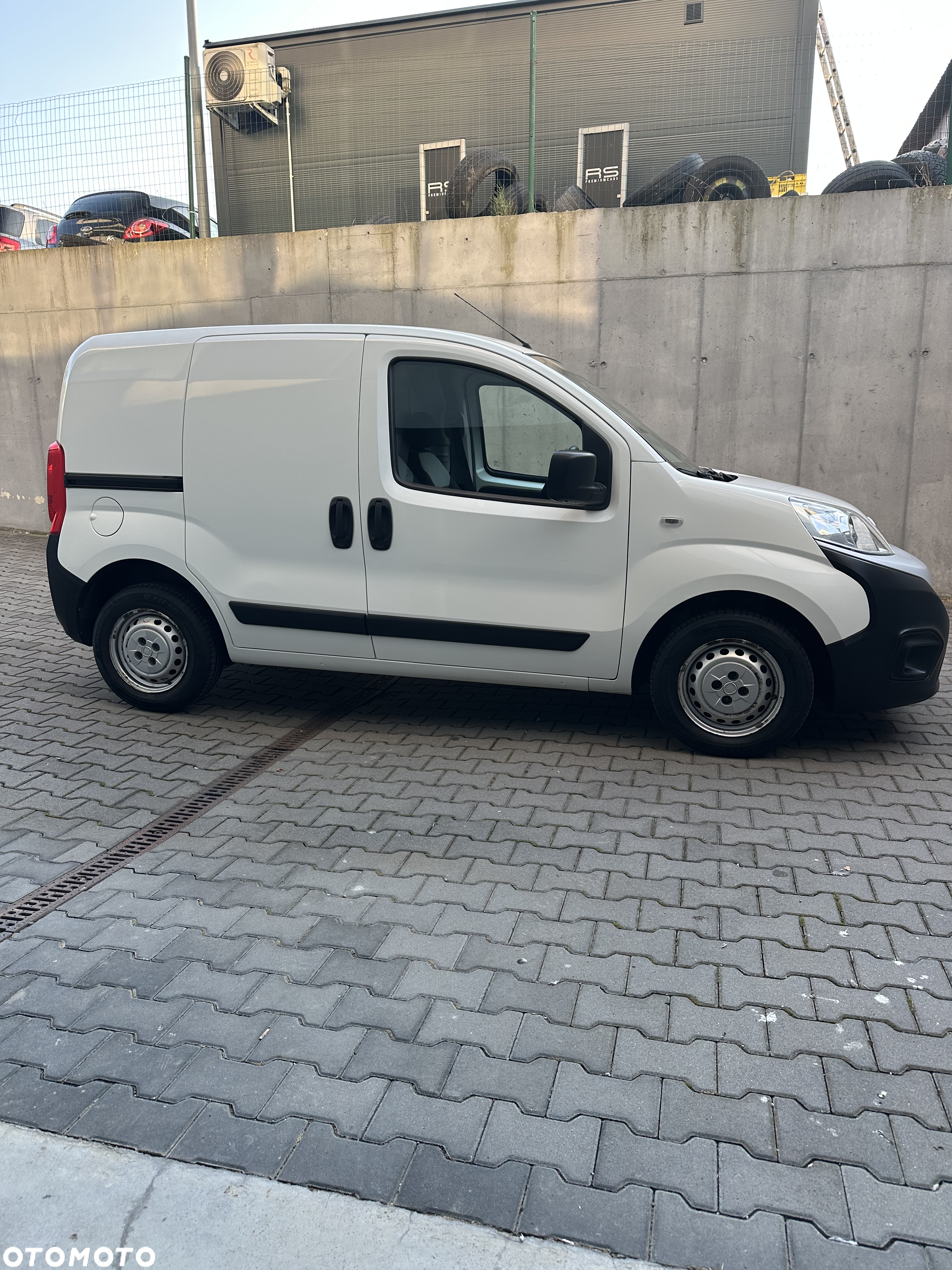 Fiat Fiorino Kombi 1.4 8V SX - 9