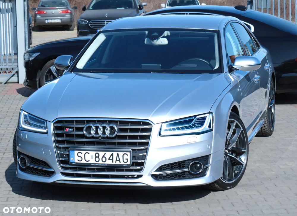 Audi S8 Plus - 5