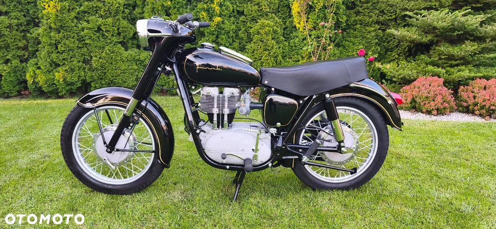 Junak M - 24