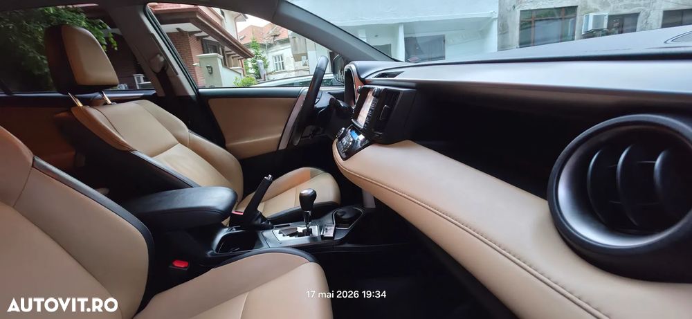 Toyota RAV4 2.0 Multidrive S Luxury - 27