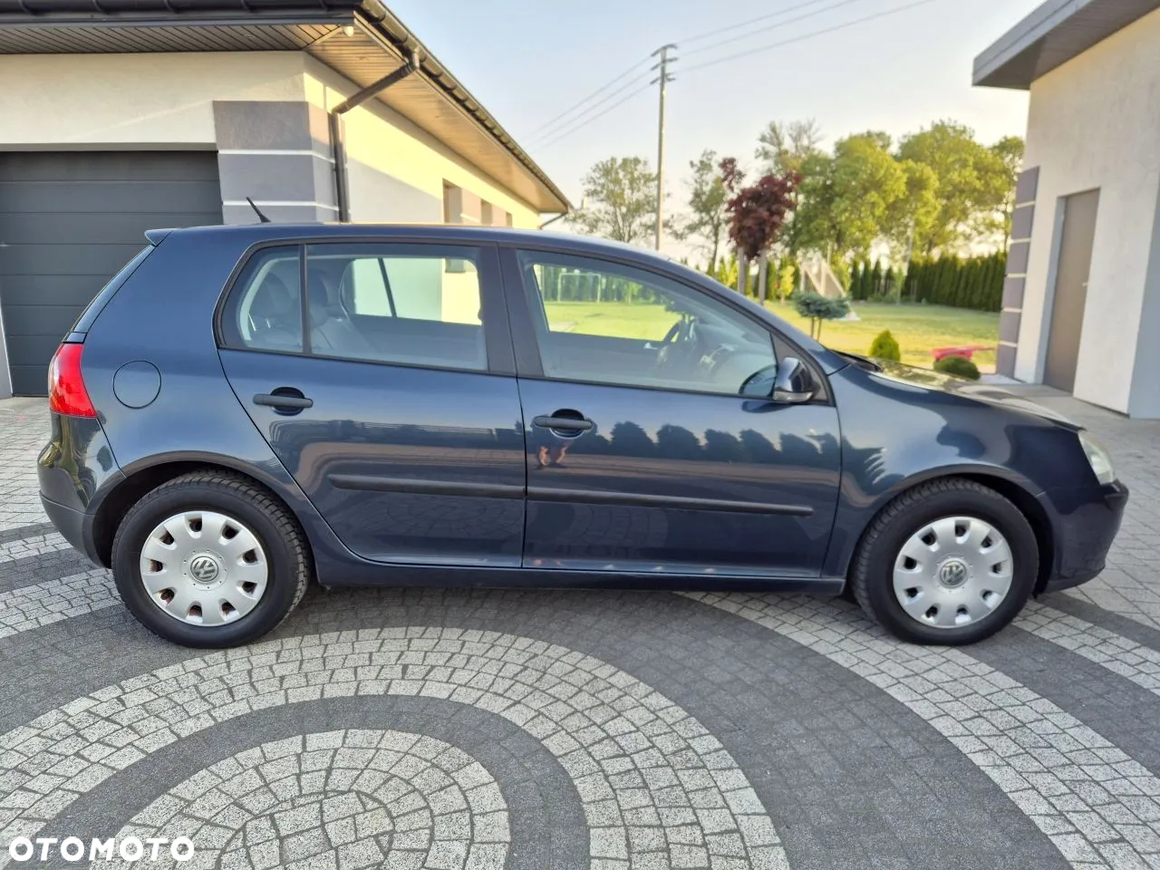 Volkswagen Golf - 5