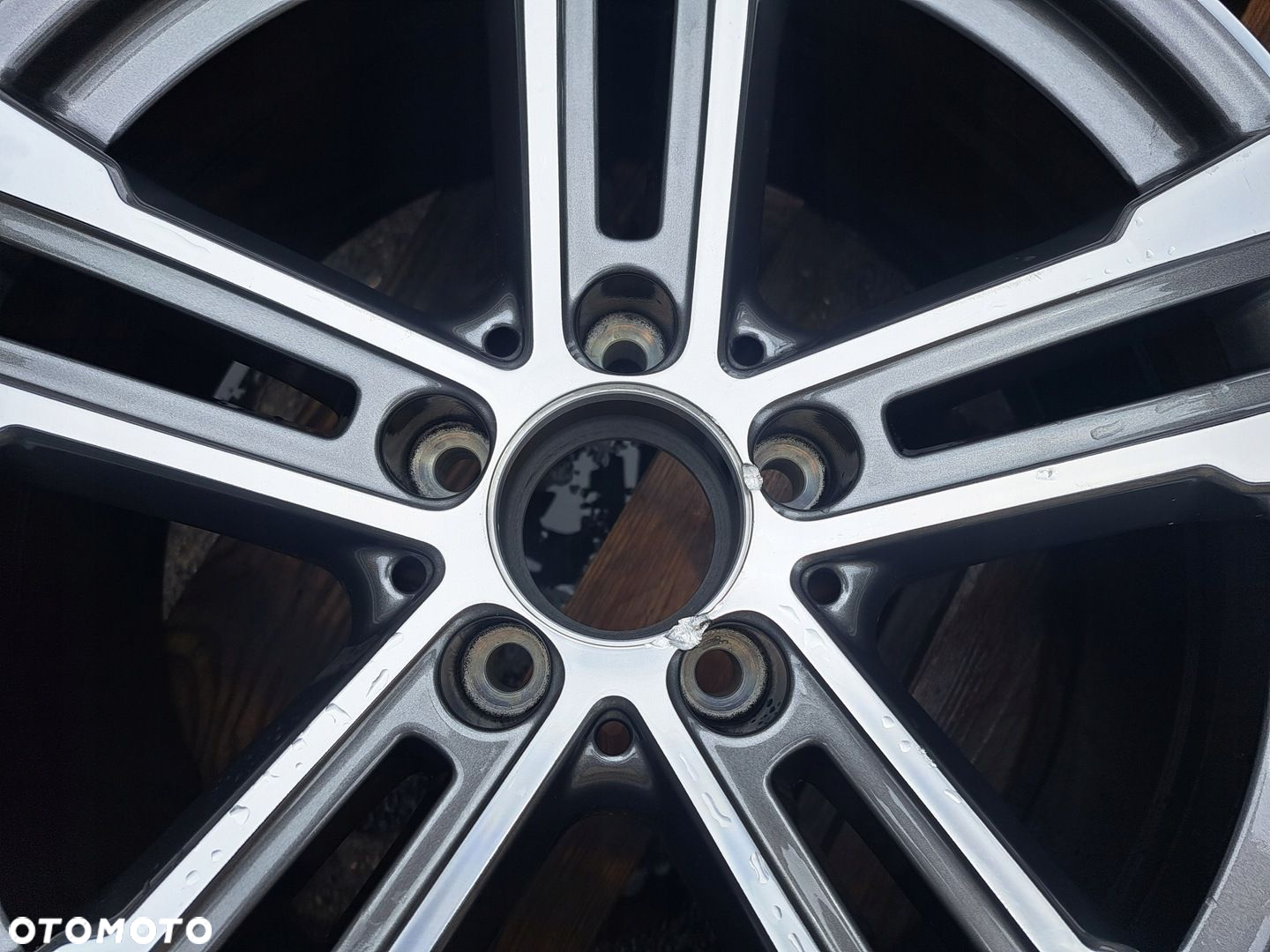 Oryg. Mercedes E-Klasa 213 A213 W213 8j 18 et43 A2134015700 4699C - 2