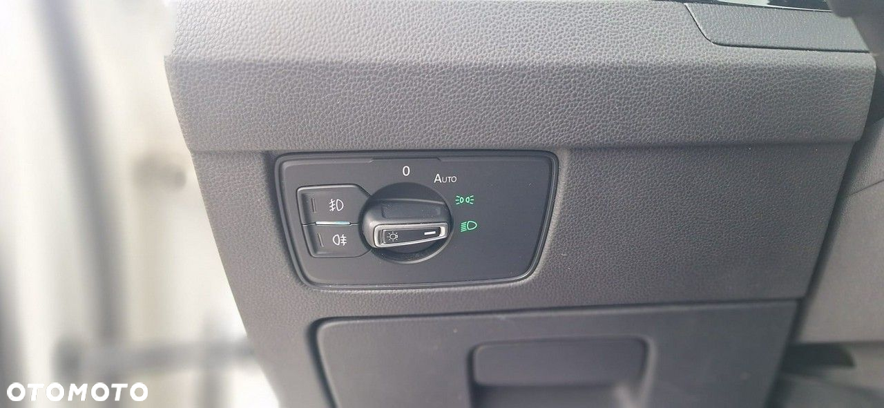 Volkswagen Passat - 16