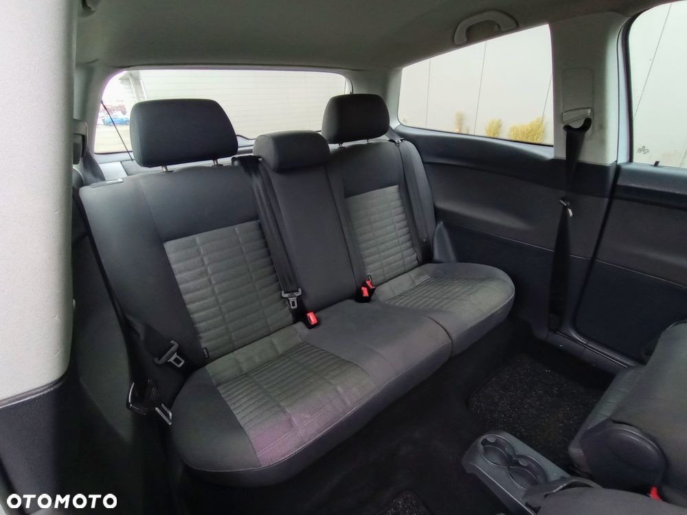 Volkswagen Polo - 8