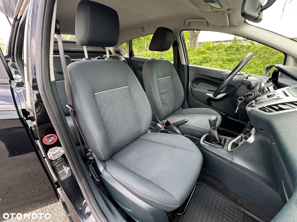 Ford Fiesta - 27
