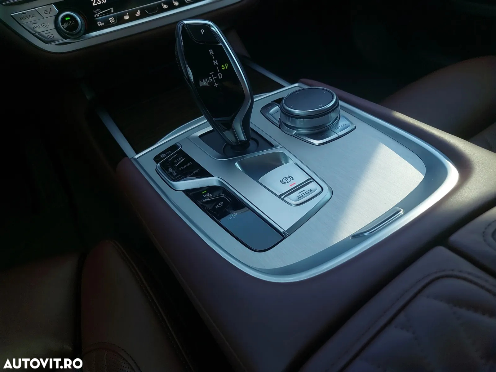 BMW Seria 7 750Li xDrive - 15