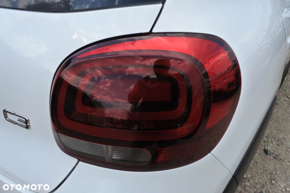 Citroën C3 Pure Tech 82 SHINE - 29