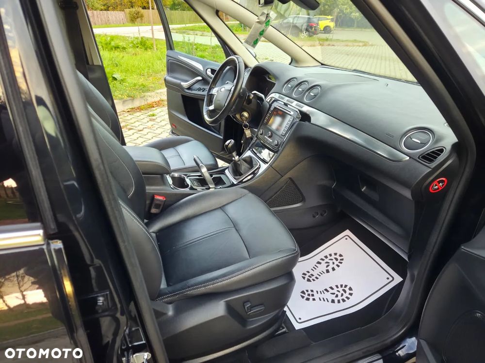 Ford S-Max 2.0 TDCi DPF Ambiente - 20