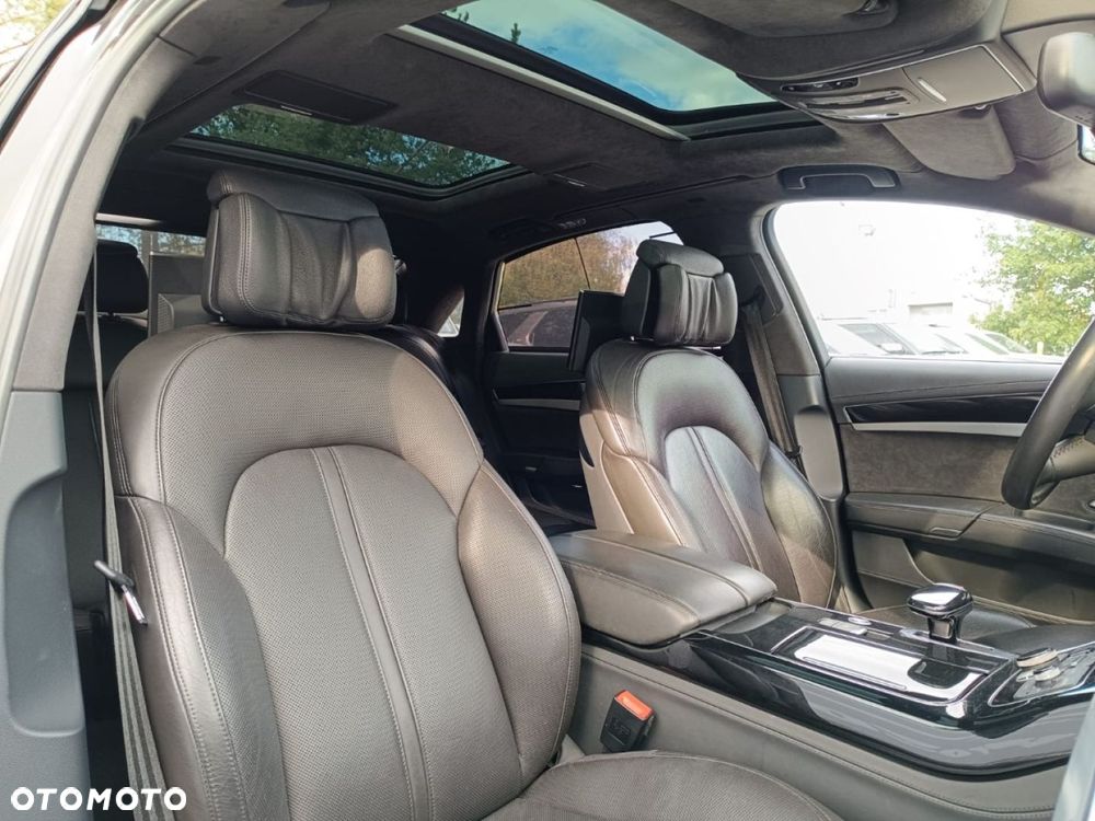 Audi A8 - 32