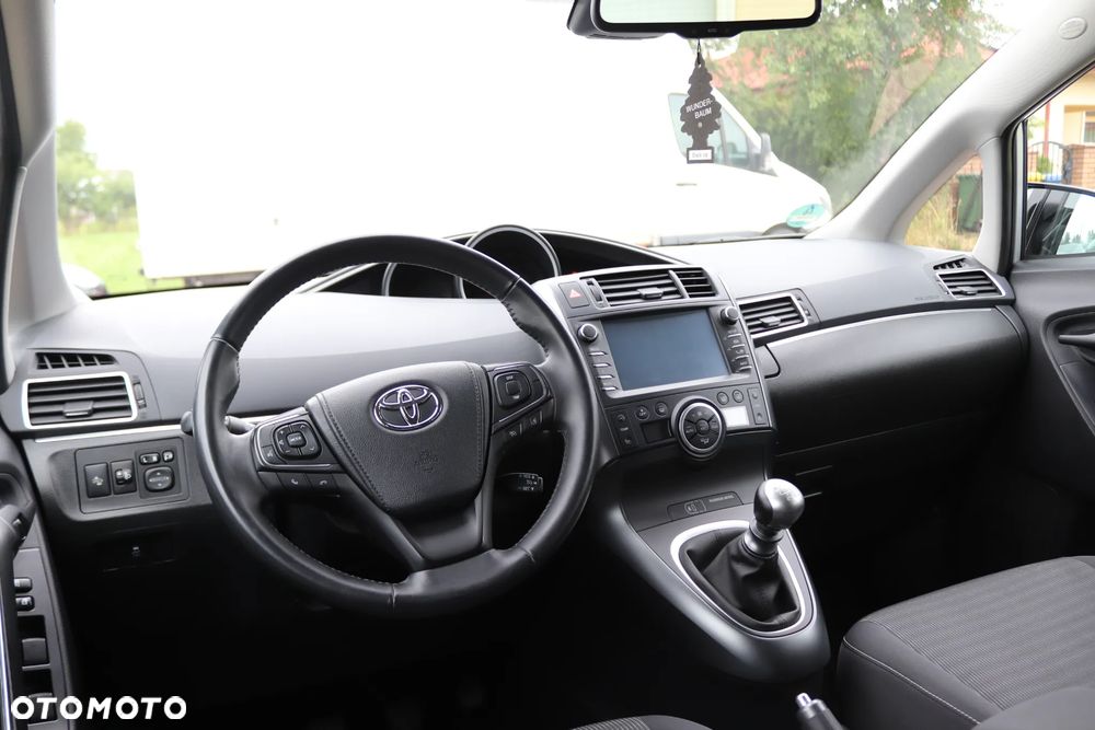 Toyota Verso 1.8 Premium 7os - 22
