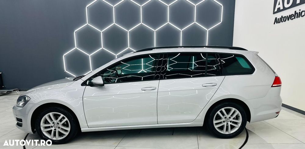 Volkswagen Golf 1.6 TDI BlueMotion Technology Trendline - 36