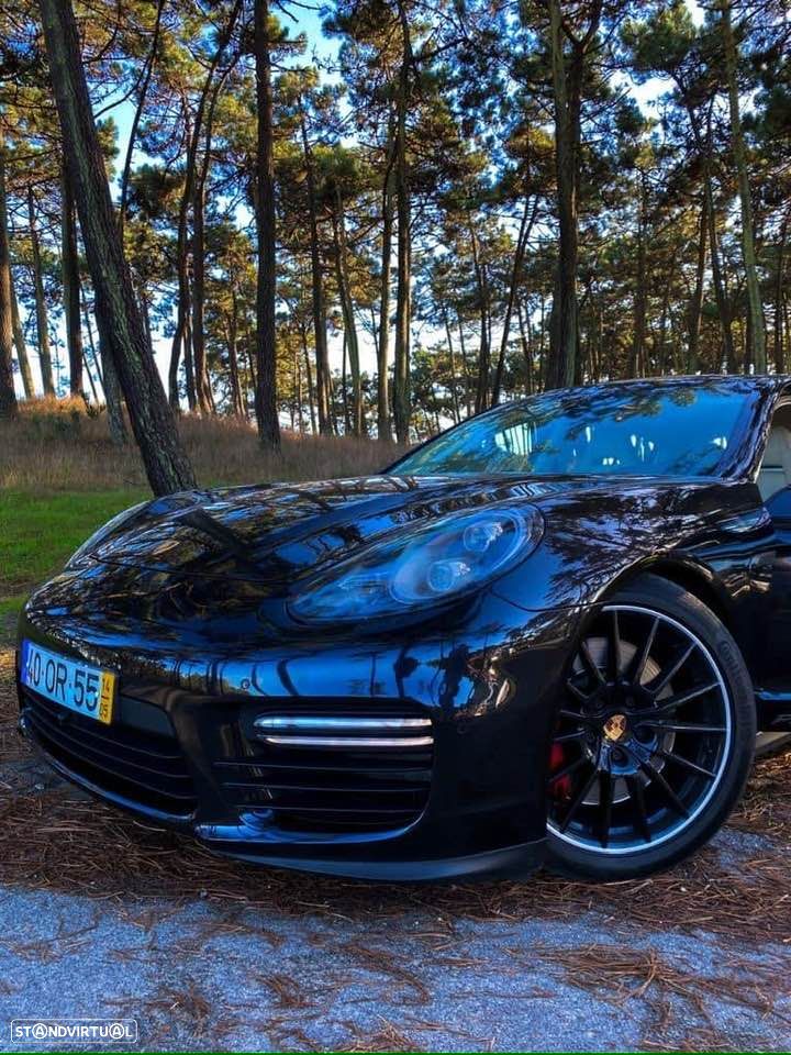 Porsche Panamera GTS PDK - 7