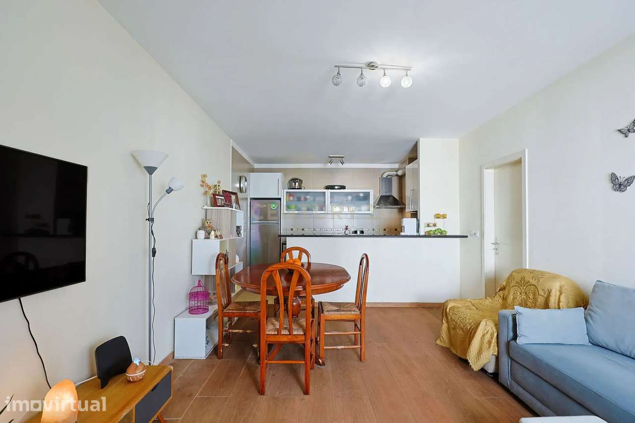 Apartamento T2 com elevador em Setúbal - Grande imagem: 2/21