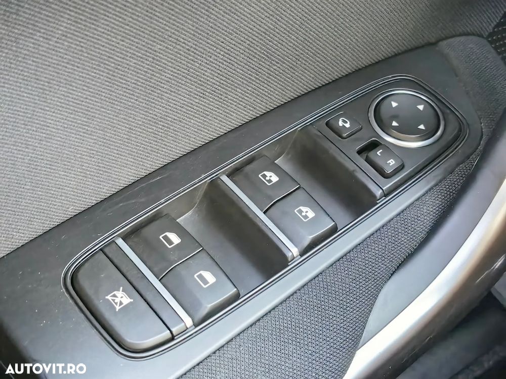 Kia Ceed 1.6 CRDi (48V Mild-Hybrid) DCT7 Spirit - 28