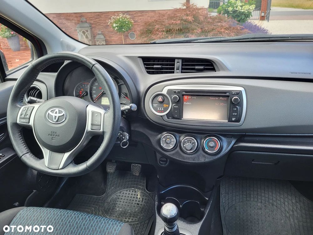 Toyota Yaris 1.33 Premium - 19