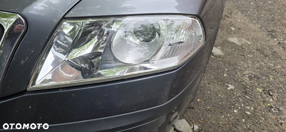 Skoda Octavia 1.6 Tour - 10