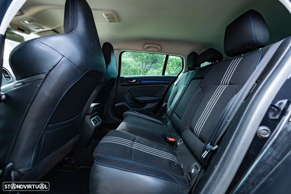 Renault Mégane Sport Tourer 1.5 dCi GT Line J18 - 28