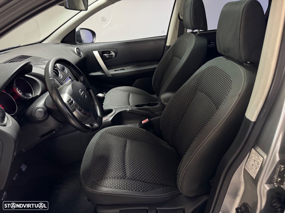 Nissan Qashqai +2 1.5 dCi Tekna Sport 18 - 33