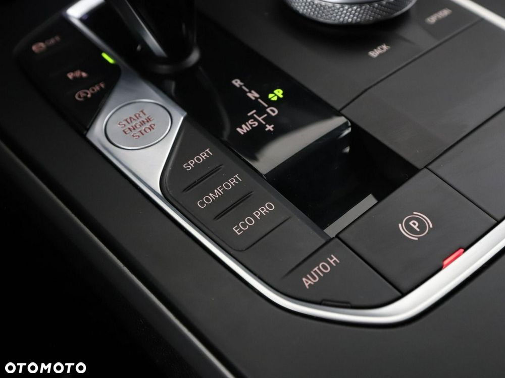 BMW Seria 1 118d Advantage - 32