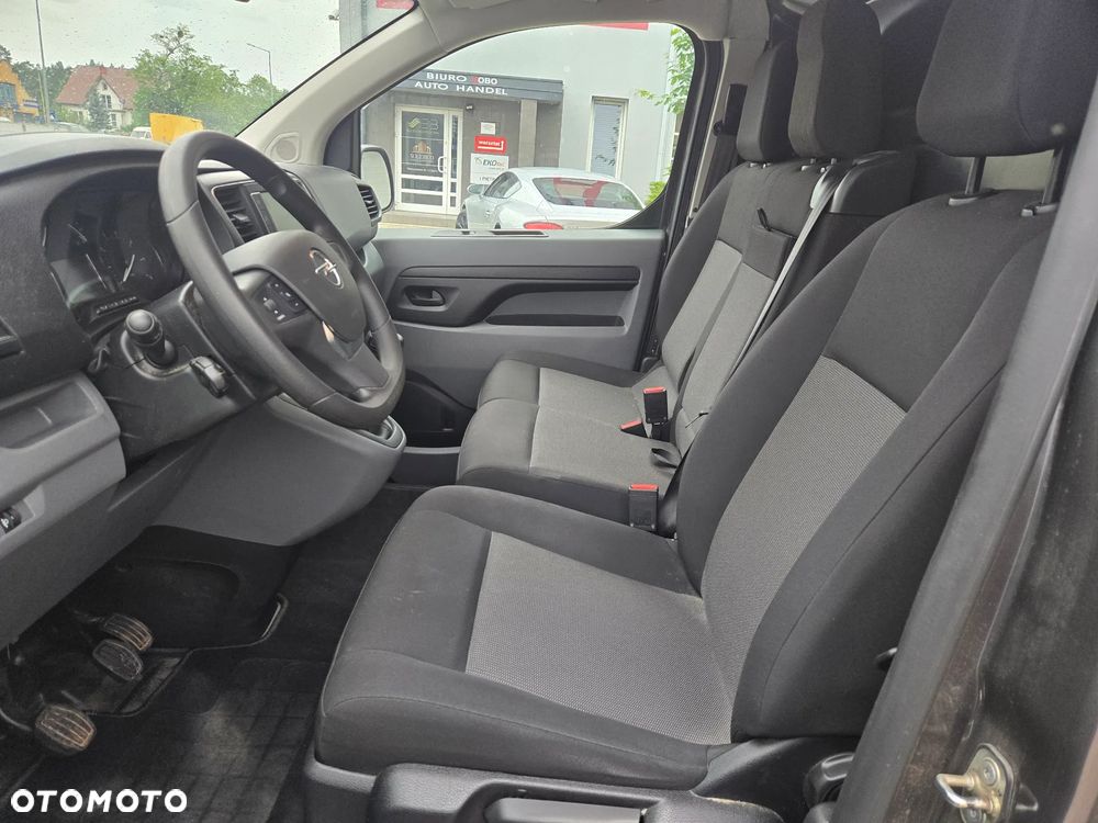 Opel VIVARO - 16