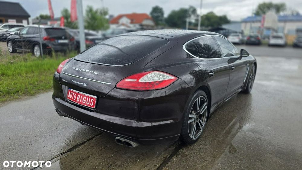 Porsche Panamera - 6