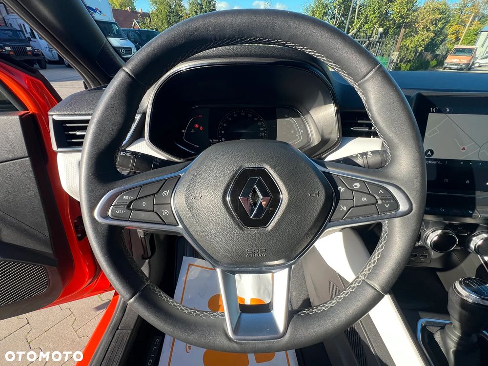 Renault Clio - 22