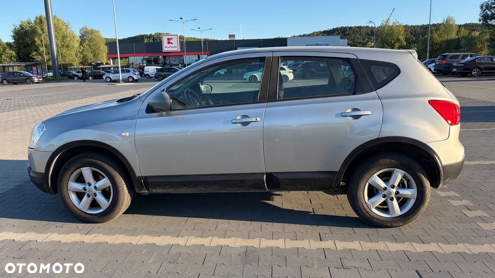 Nissan Qashqai 2.0 dCi Visia - 4