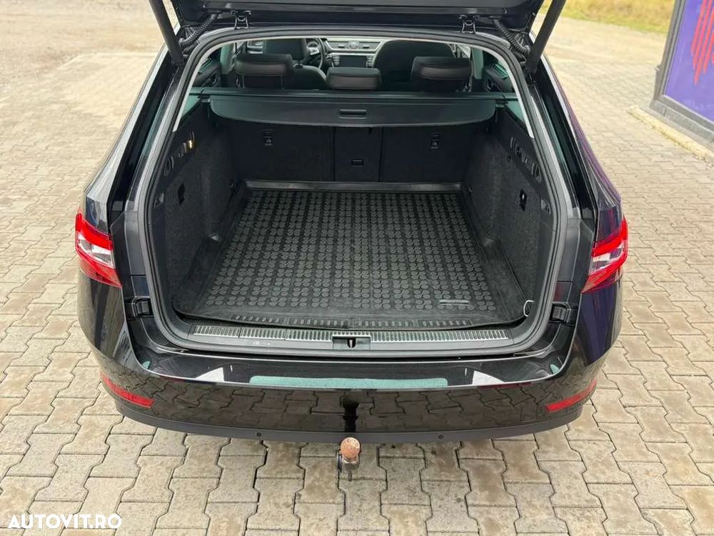 Skoda Superb Combi 2.0 TDI DSG Laurin & Klement - 8