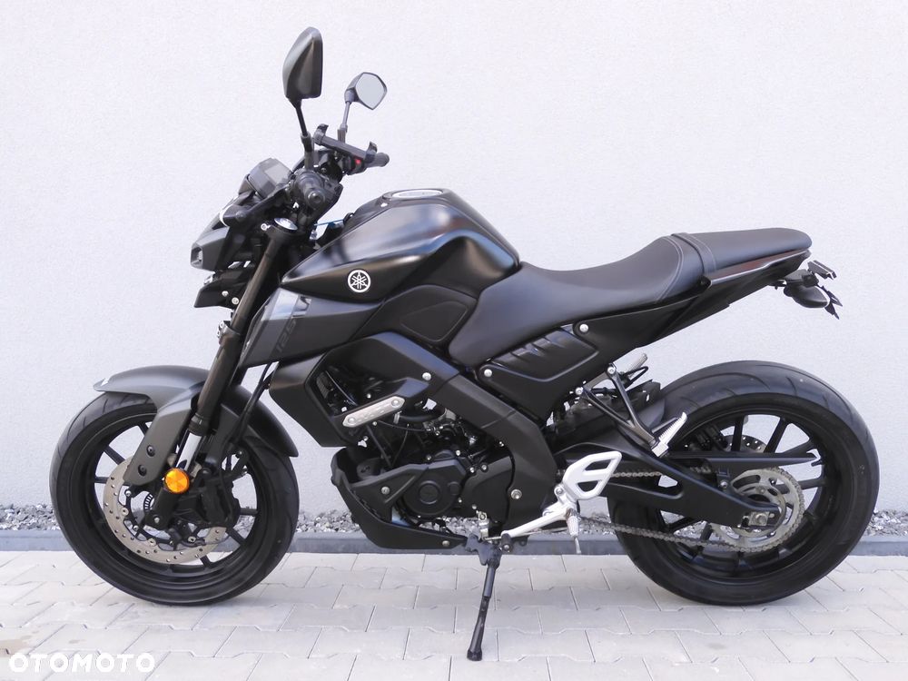 Yamaha MT - 28