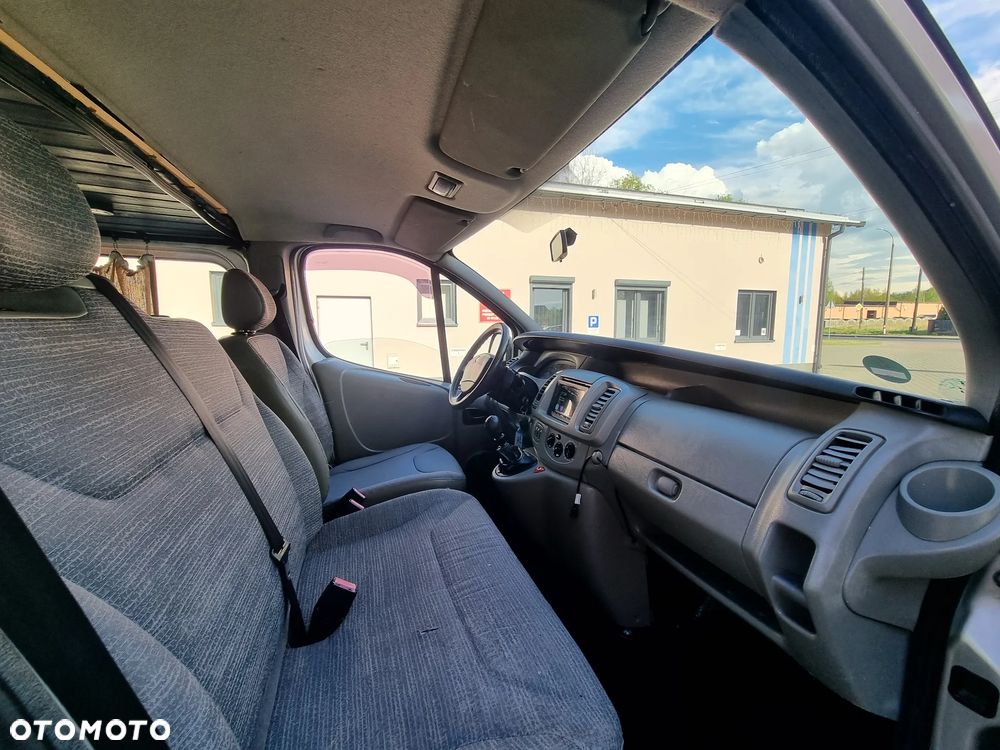 Renault Trafic - 13